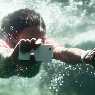 Sony Xperia Z3 ,  Aqua Defiant,  Water Proof  Smart Phone